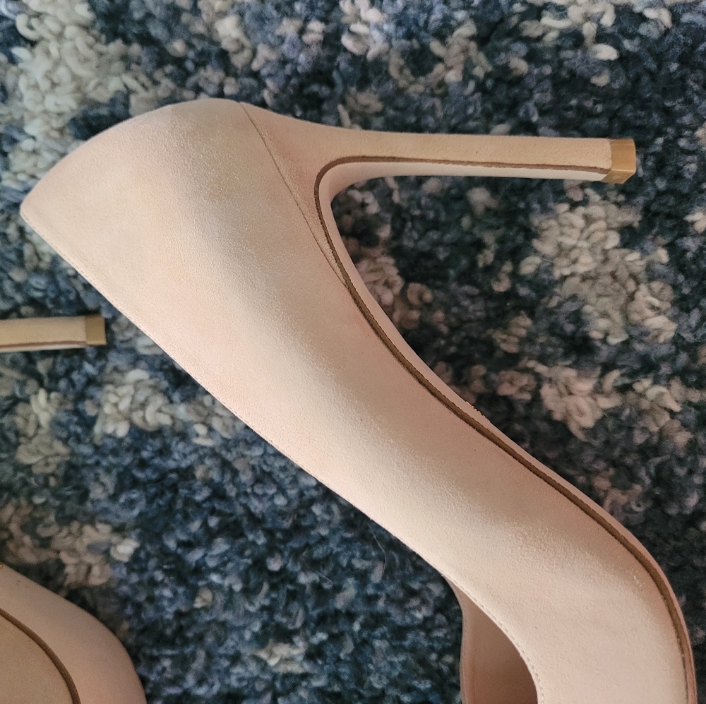 Brand New - Stuart Weitzman 95mm Adobe Suede Pumps (runs small, more like 8.5) - Picture 6 of 10